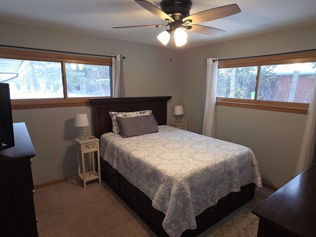 Building Photo - Furnished Mid-term Rental