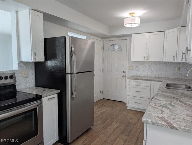 Building Photo - 256 SE 46th Ter