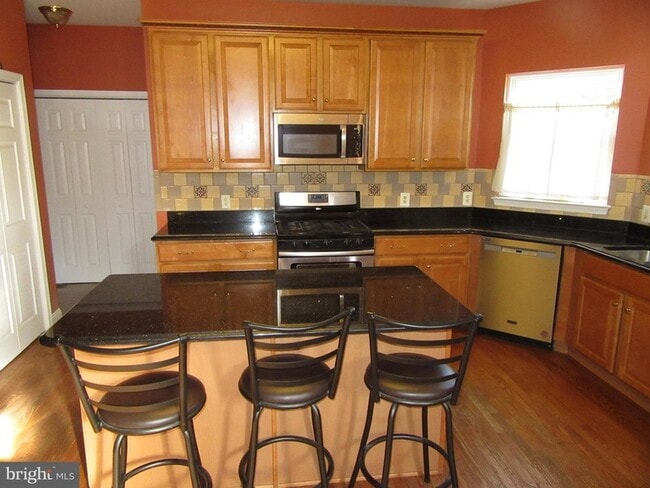 Building Photo - 107 Mallard Way