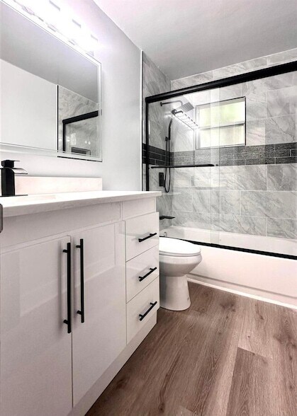Building Photo - 1455 NE Silver Maple Way