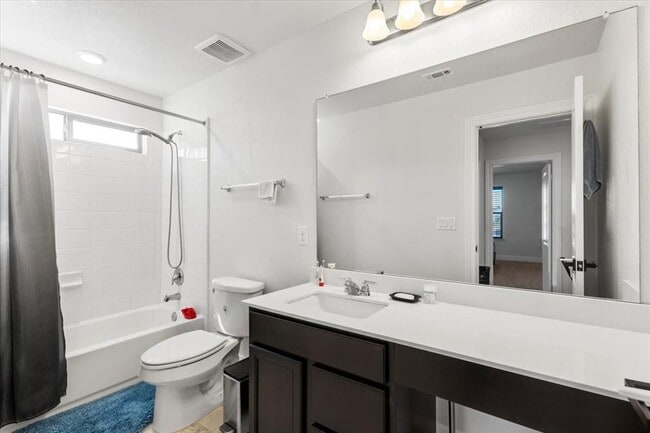 Building Photo - 6713 Ondantra Bnd