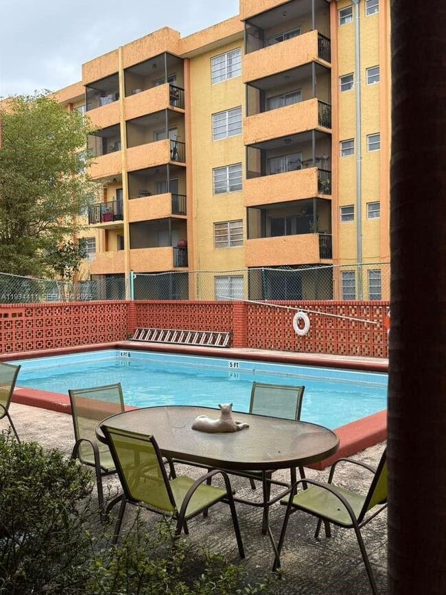 Building Photo - 505 NW 72nd Ave