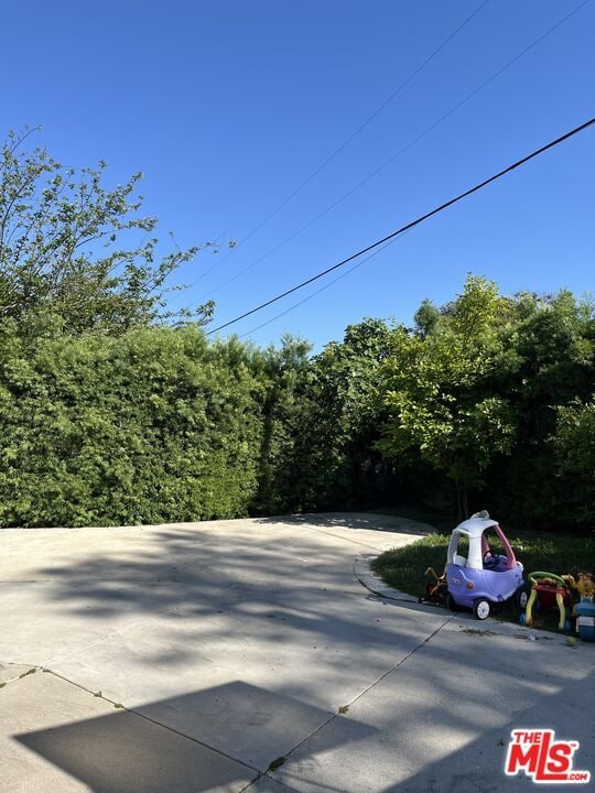 Building Photo - 3800 W Legion Ln