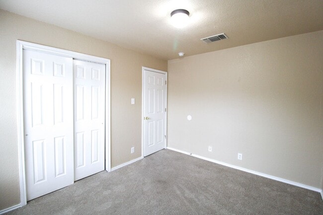 Building Photo - 126 Hallie Pass