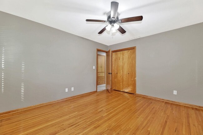 Building Photo - Coming available in February!