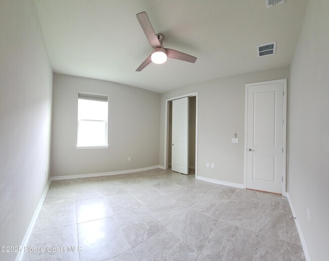 Building Photo - 2112 Live Oak Lake Rd