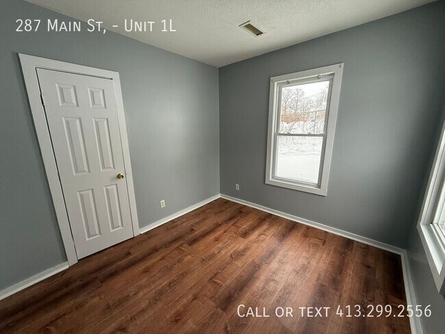 Building Photo - 287 Main St