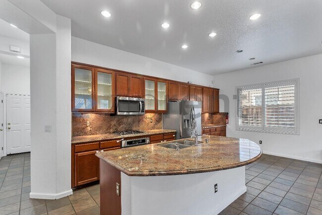 Building Photo - 3906 Glacier Ct