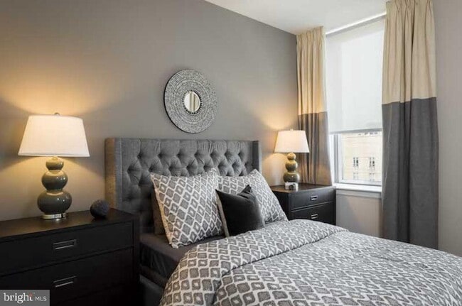 Building Photo - 218 Arch St