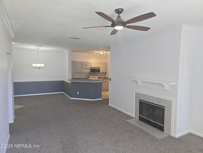 Building Photo - Nice 3/2 Condo