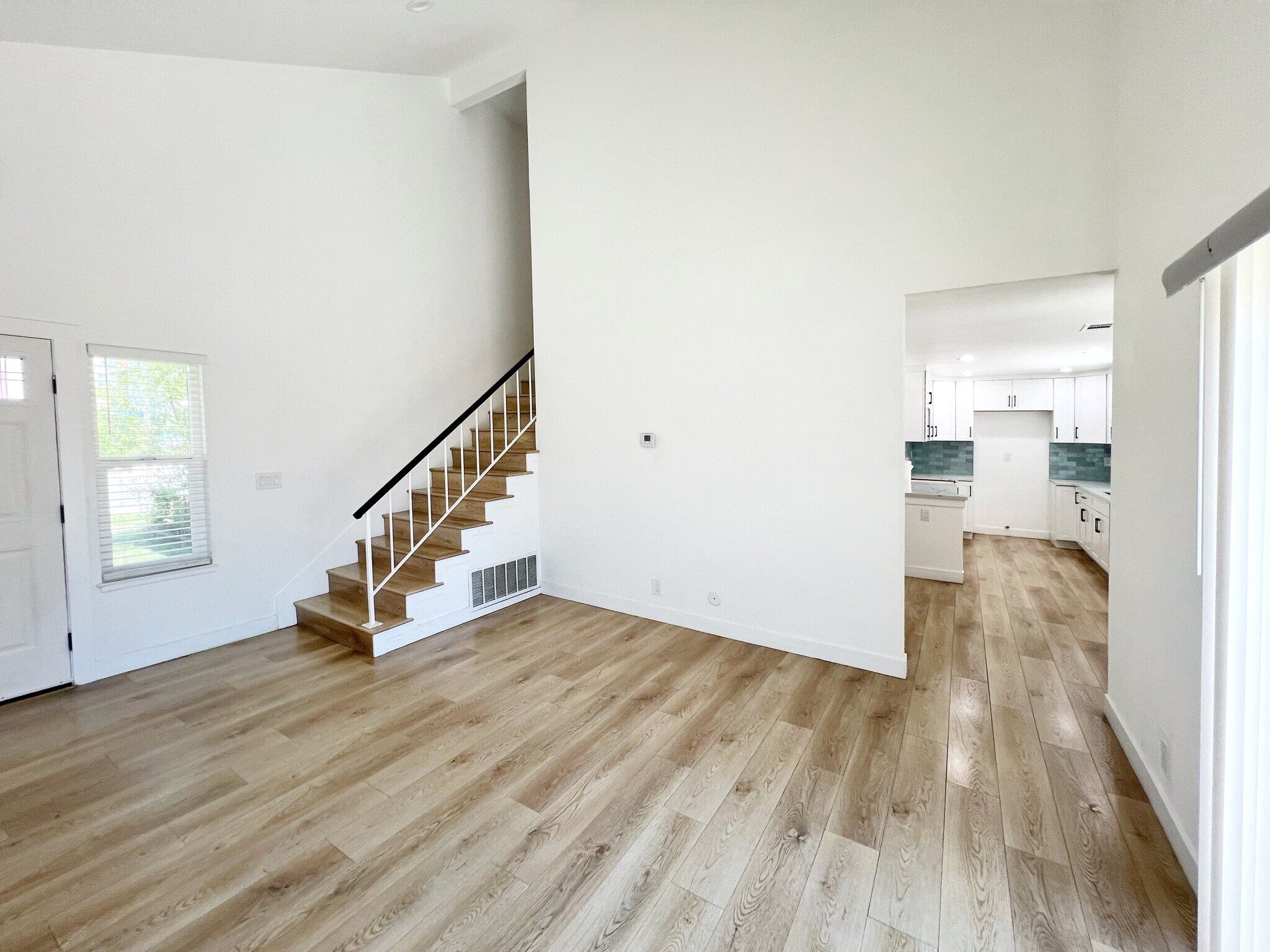 Building Photo - 843 Rimrock Cir