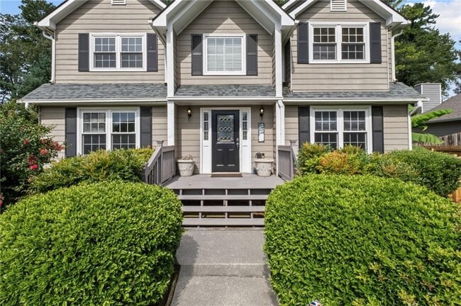 Building Photo - 2680 Nicholas Ct NE
