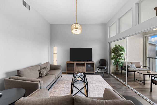 Building Photo - 2651 Citrus Lake Dr