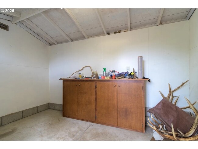 Building Photo - 2108 Charnelton St