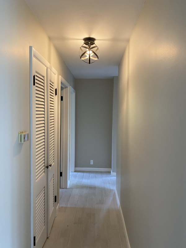Building Photo - 102 Chaumont Dr