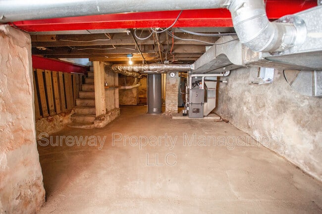 Building Photo - 220 S Church St