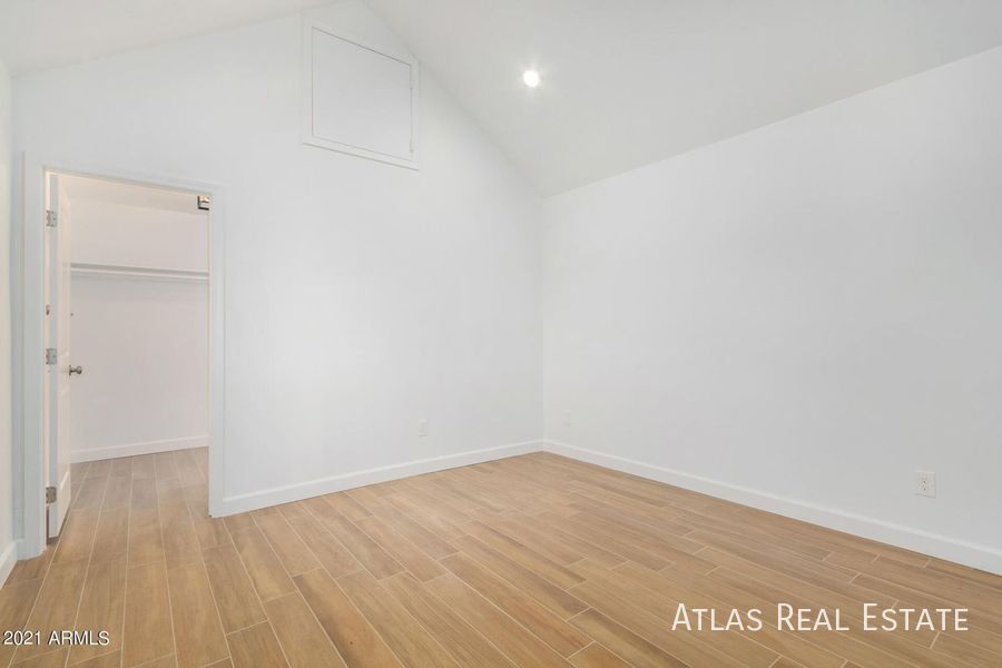 Building Photo - 444 S Delaware St