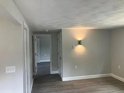 Building Photo - 12 Clark St