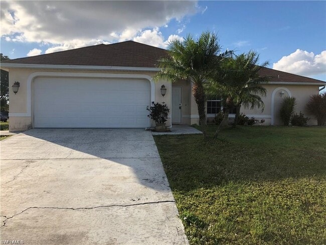 Primary Photo - 2204 NE 9th Pl