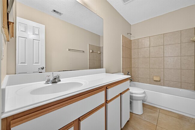 Building Photo - 3343 Apple Dale Dr