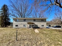 Building Photo - 1490 Carmil Dr