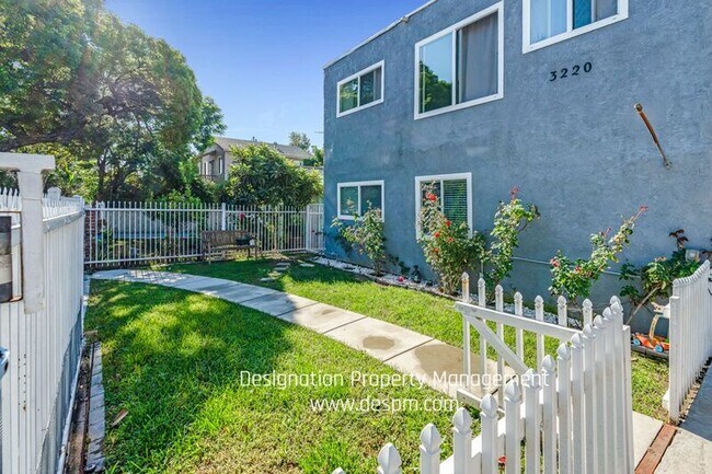Building Photo - 3220 Casitas Ave