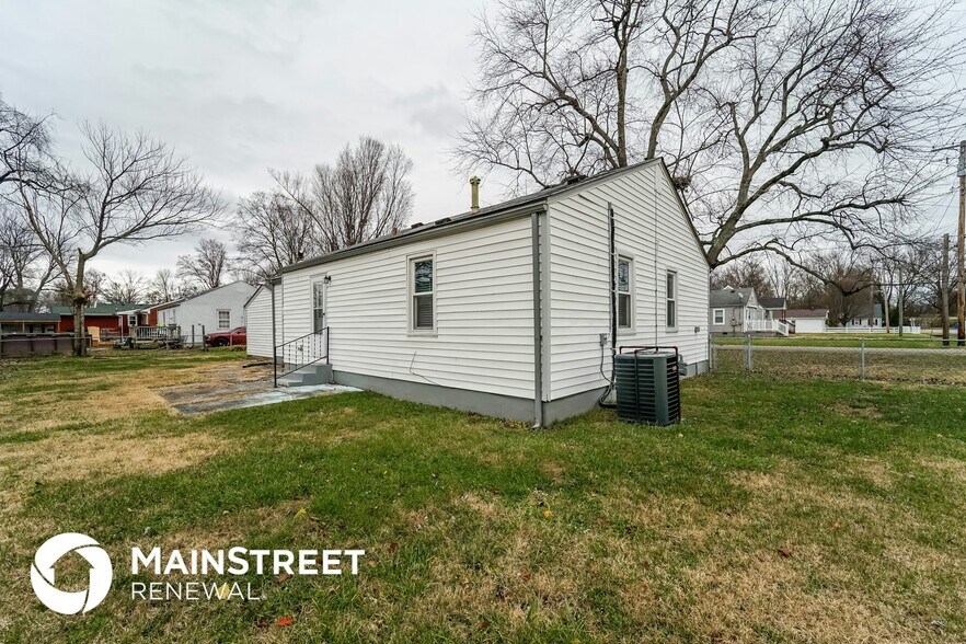 Building Photo - 4218 Laura Ave