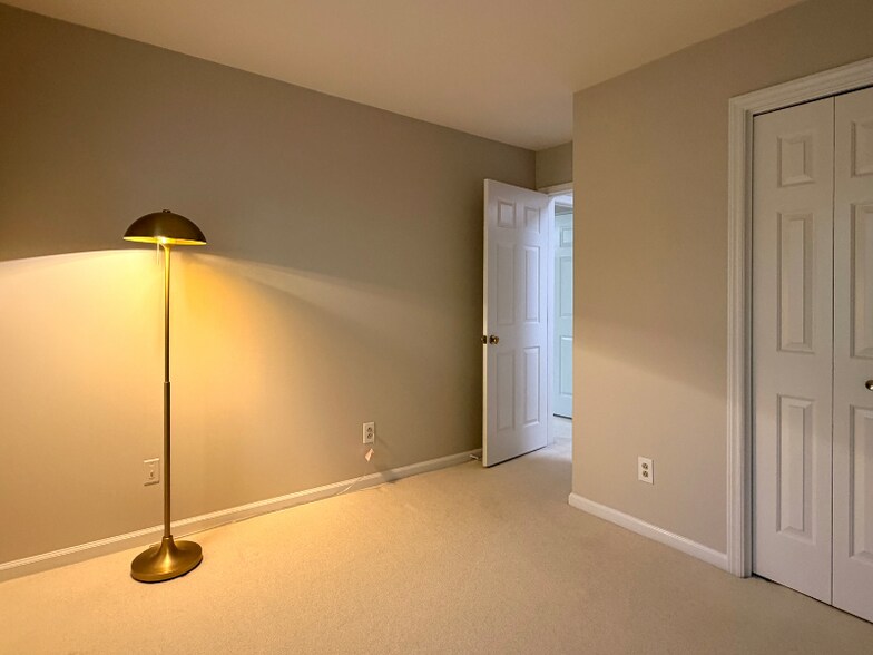 Building Photo - 6140 Gray Gate Ln