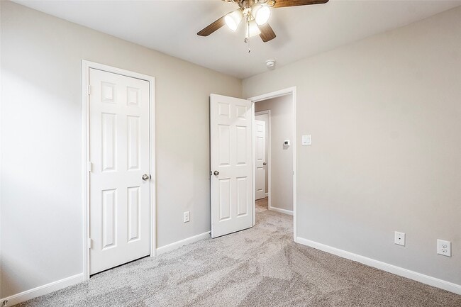 Building Photo - 17115 Wilthorne Colony Ct