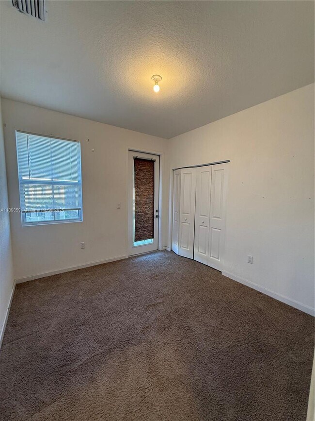 Building Photo - 24340 SW 117th Ave