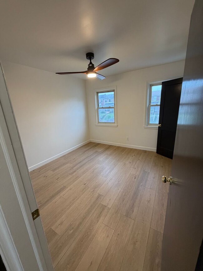 Building Photo - Brand new renovation 2bed 1.5bath