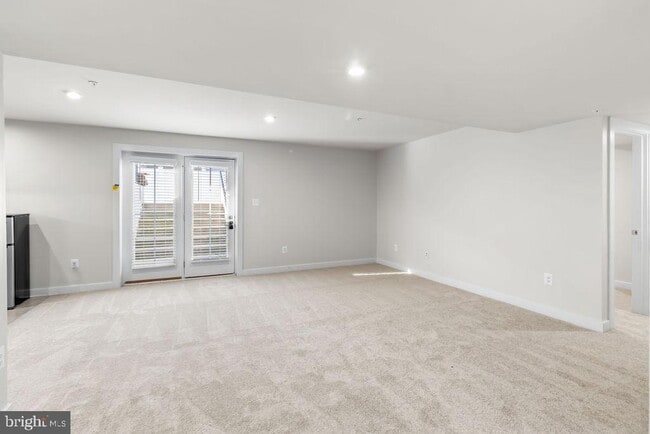 Building Photo - 2305 Wadlow Ln