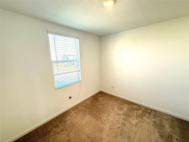 Building Photo - 6216 Sanderling St
