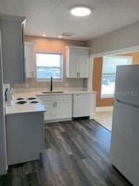 Building Photo - 3102 E 7th Ave