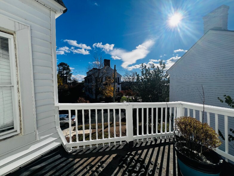 Building Photo - 503 Hanover St