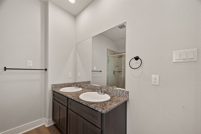 Building Photo - 13412 Sun Cay Drive