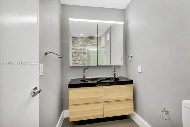 Building Photo - 10639 SW 113th Pl