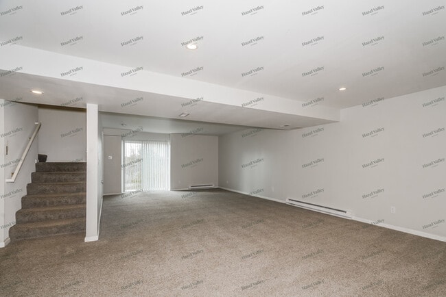 Building Photo - 1217 Oakholt Ct