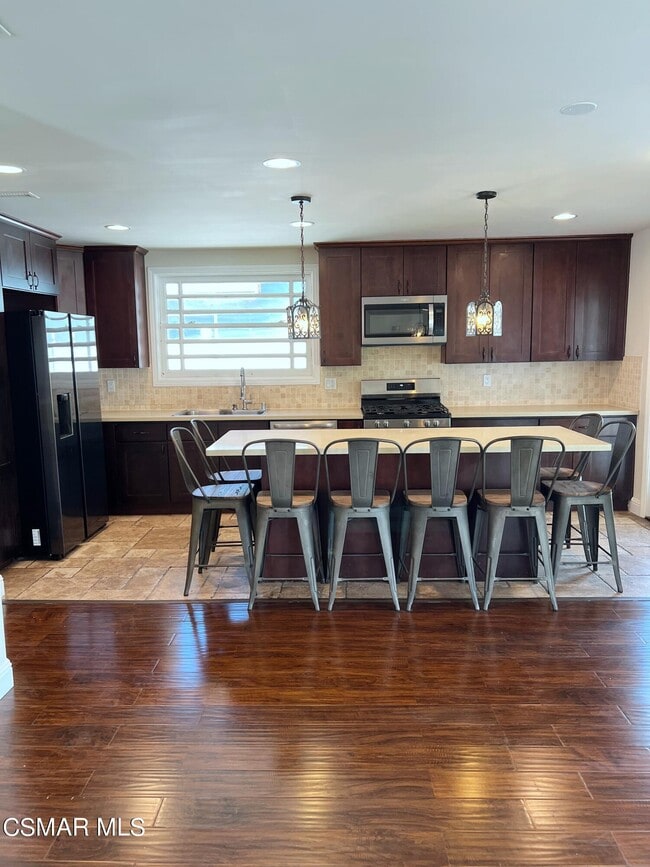 Building Photo - 7472 Ponce Ave