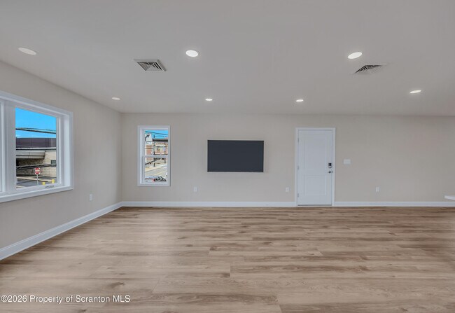 Building Photo - 111 S Blakely St