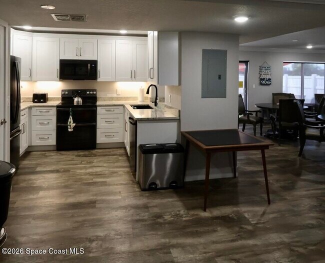 Building Photo - 650 N Atlantic Ave