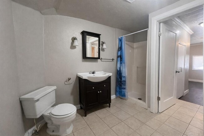 Building Photo - 1817 Breckenridge Dr