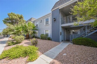 Building Photo - 3823 S Maryland Pkwy