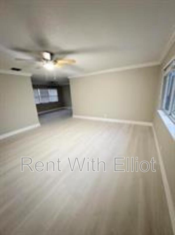 Building Photo - 1520 N 25th Ave