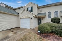 Building Photo - 1356 Lake Dr