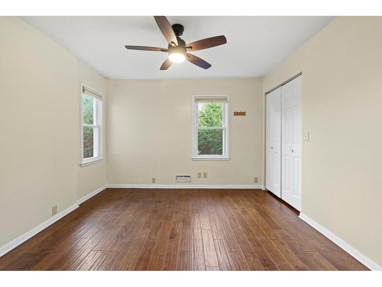 Building Photo - 120 2nd St N