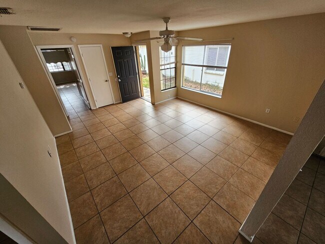 Building Photo - Central Lakeland Rental Home