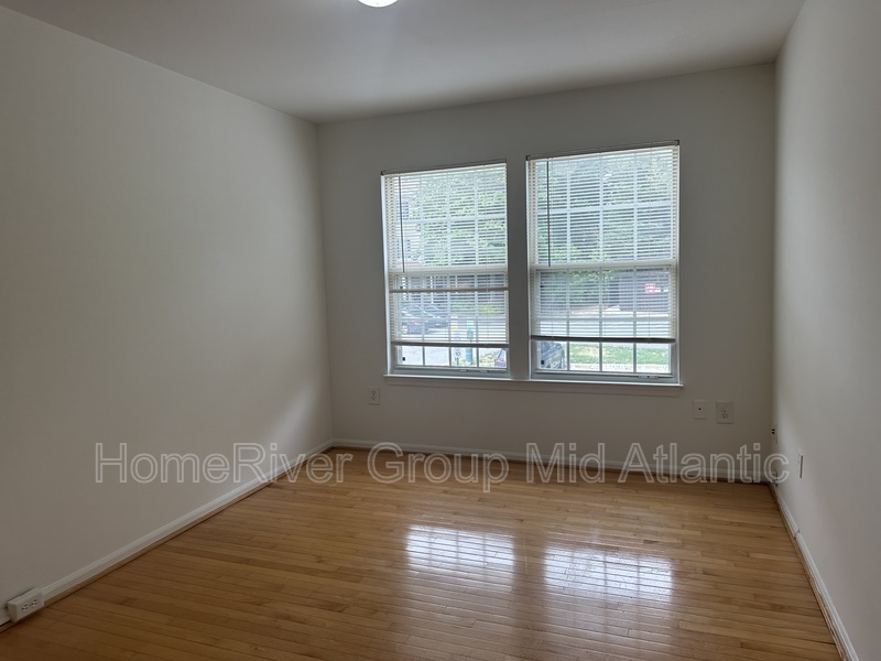 Building Photo - 8323 Green Heron Way