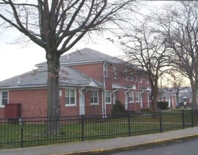 Primary Photo - Maplewood Gardens