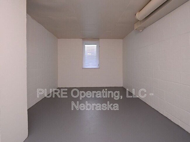 Building Photo - 9310 Binney St
